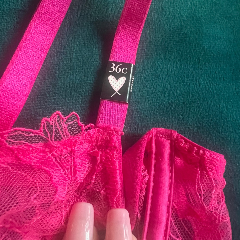 Hot pink Victoria’s Secret set - Picture 6 of 6